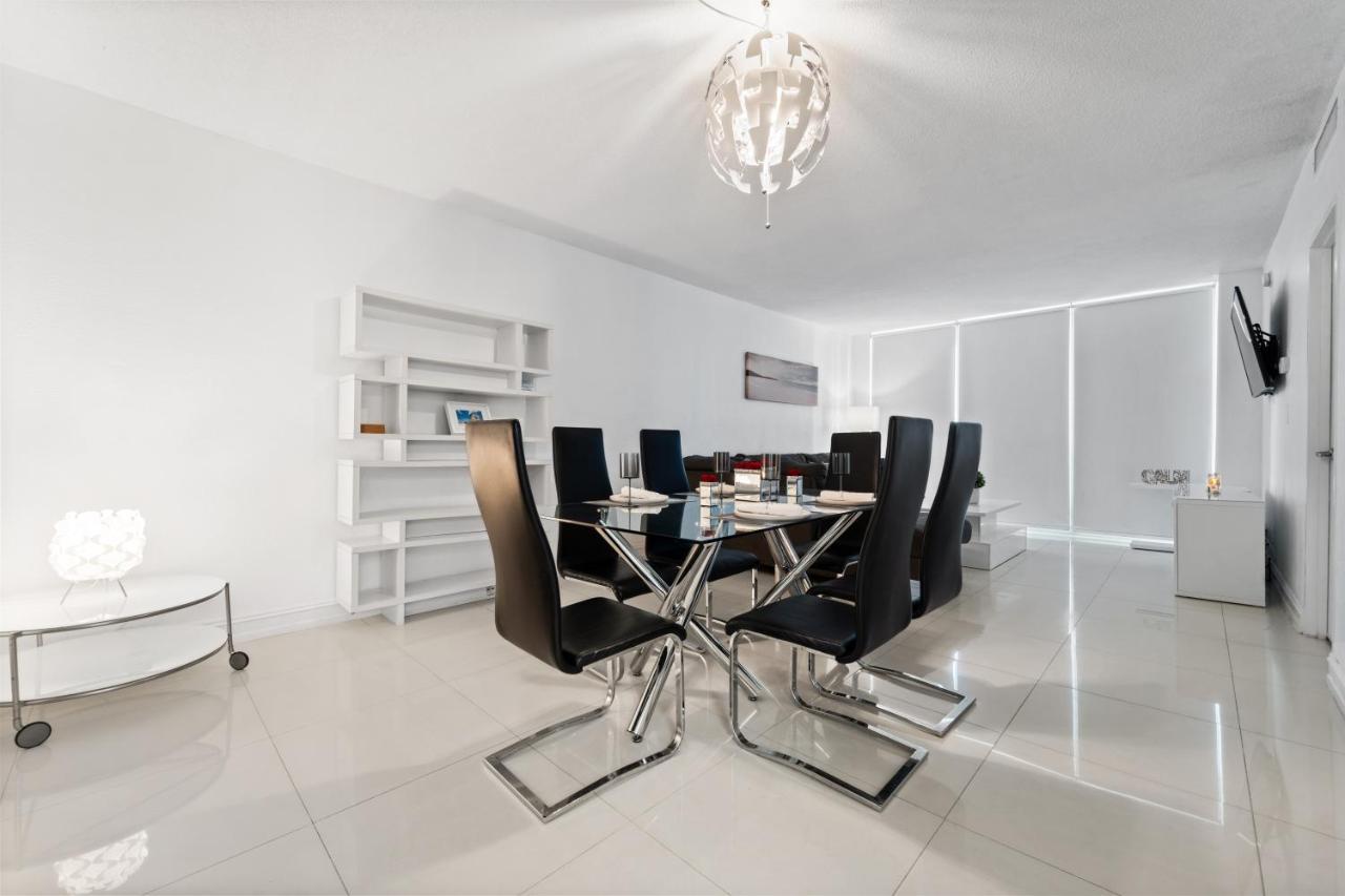 Luxury Beachfront Condo Private Beach Access, Pool & Game Room!!! Hollywood Bagian luar foto