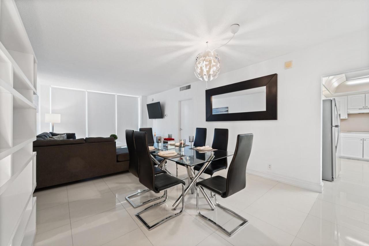 Luxury Beachfront Condo Private Beach Access, Pool & Game Room!!! Hollywood Bagian luar foto