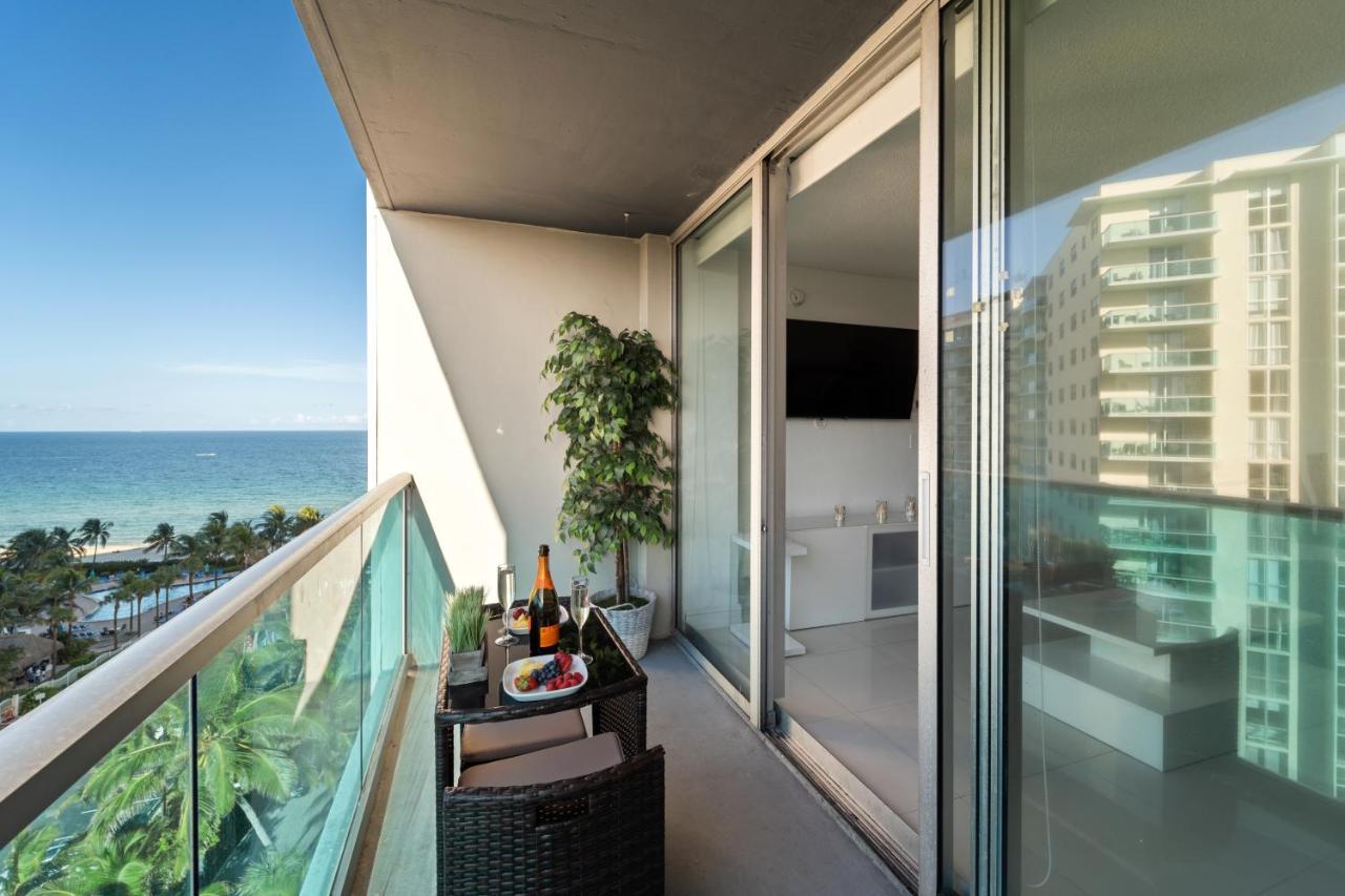 Luxury Beachfront Condo Private Beach Access, Pool & Game Room!!! Hollywood Bagian luar foto
