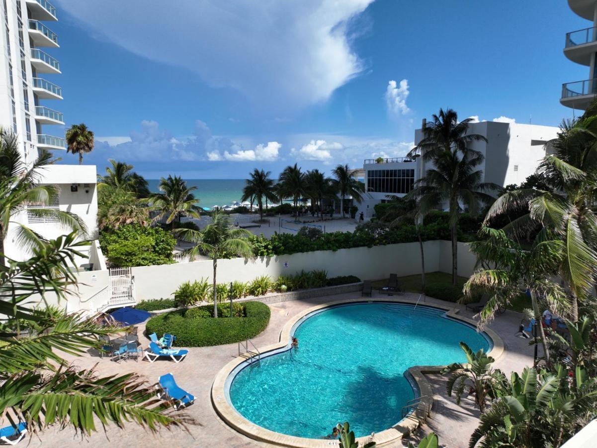 Luxury Beachfront Condo Private Beach Access, Pool & Game Room!!! Hollywood Bagian luar foto
