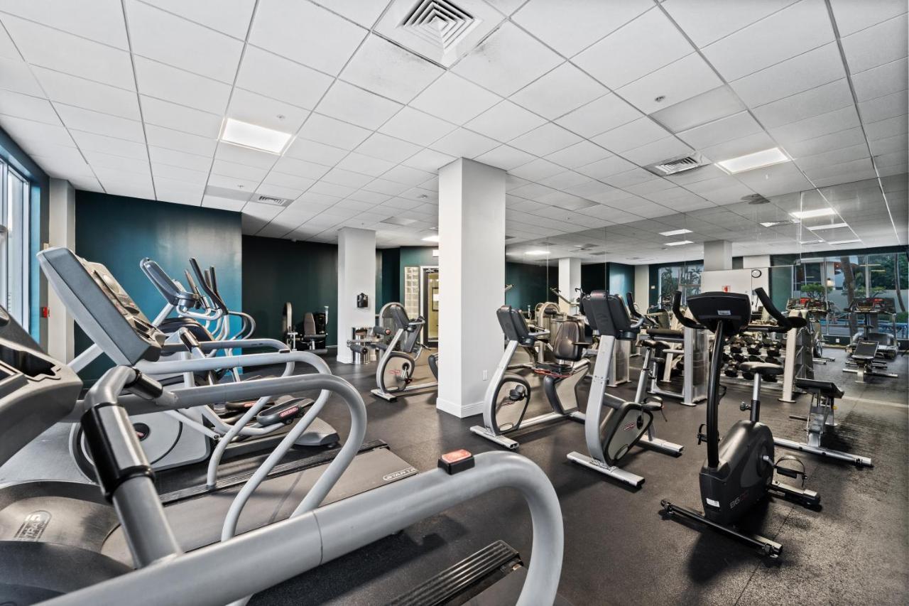 Luxury Beachfront Condo Private Beach Access, Pool & Game Room!!! Hollywood Bagian luar foto