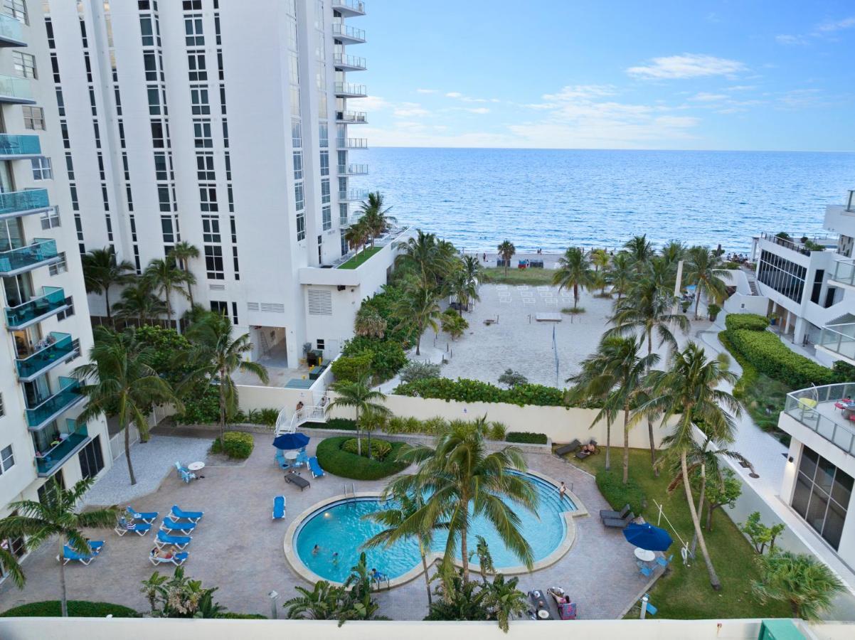 Luxury Beachfront Condo Private Beach Access, Pool & Game Room!!! Hollywood Bagian luar foto
